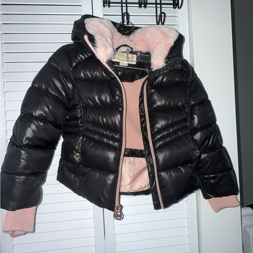 Michael Kors Black and Pink Kids Puffer Jacket Size 4 GIRLS excellent condition - Picture 4 of 8